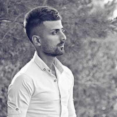 دانلود آهنگ وحید بی نیاز به نام عقربه ساعت