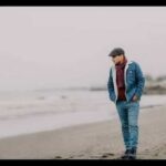 دانلود آهنگ طاهر اخماتو وا کن که یه طوفان تو راهه