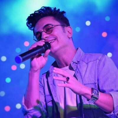 دانلود آهنگ محسن ابراهیم زاده غیر عادی