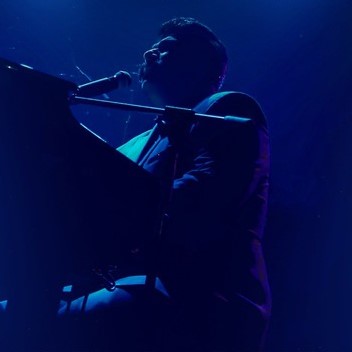 دانلود آهنگ بلالیم بنیم تمام اجرا های پخش شده از بهنام بانی و امراه دانلود آهنگ بلالیم بنیم تمام اجرا های پخش شده از بهنام بانی و امراه