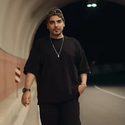 دانلود آهنگ رامین بیباک صد گذاشتم
